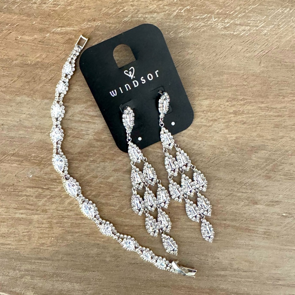 Windsor Silver Jewelry Set 💎 Formalwear Earrings and Bracelet